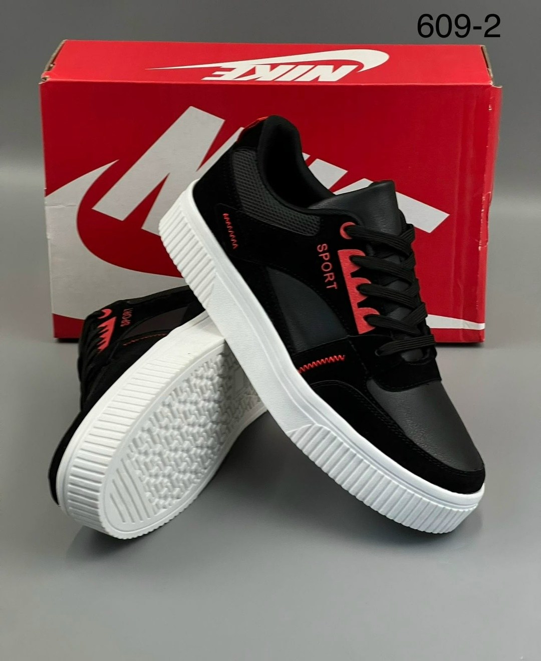 ,спортивная ,мужская  кроссовки,оригинальные кроссовки,высокие кроссовки