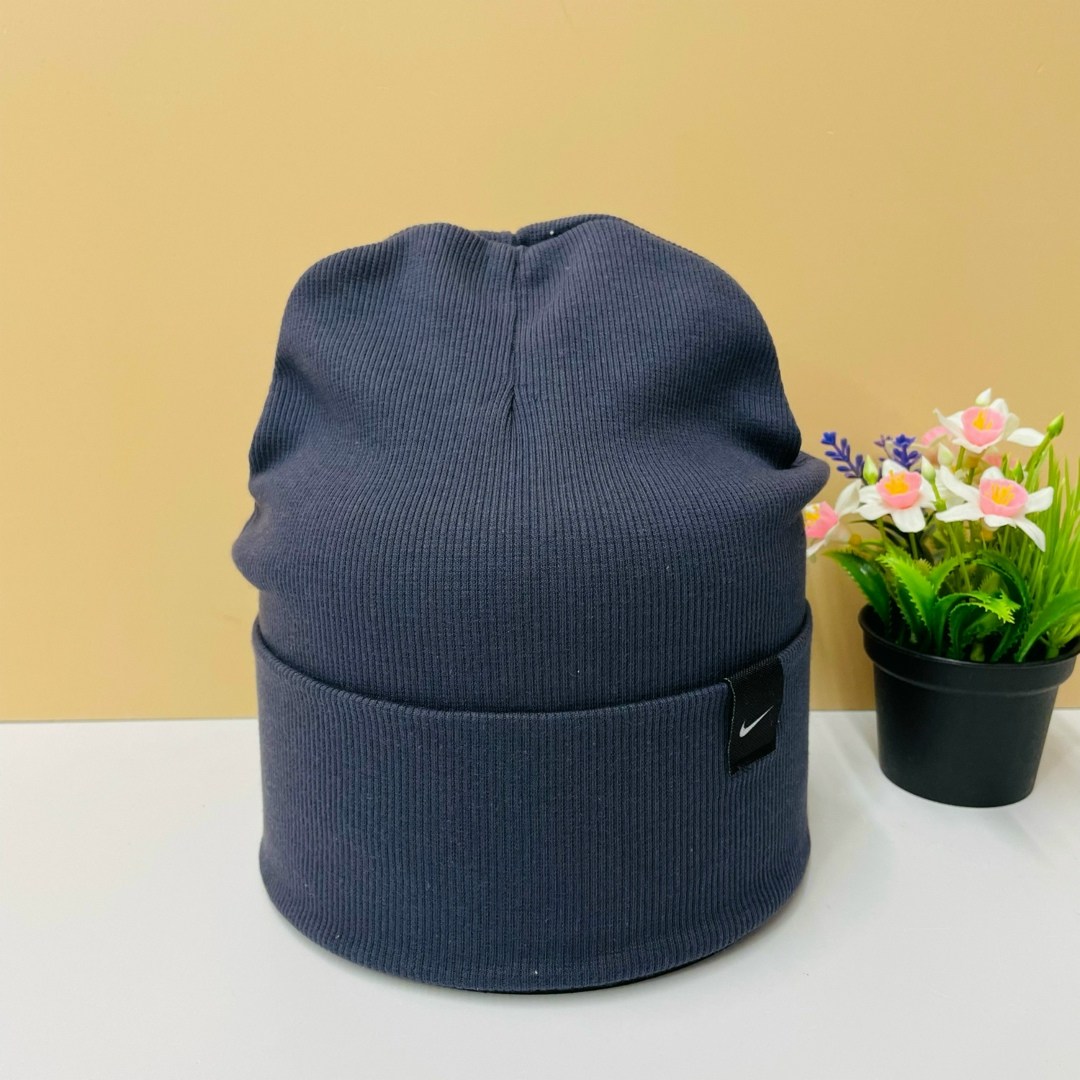 шапка,шапка трикотажная,шапка демисезонная,шапка двойная,шапка унисекс