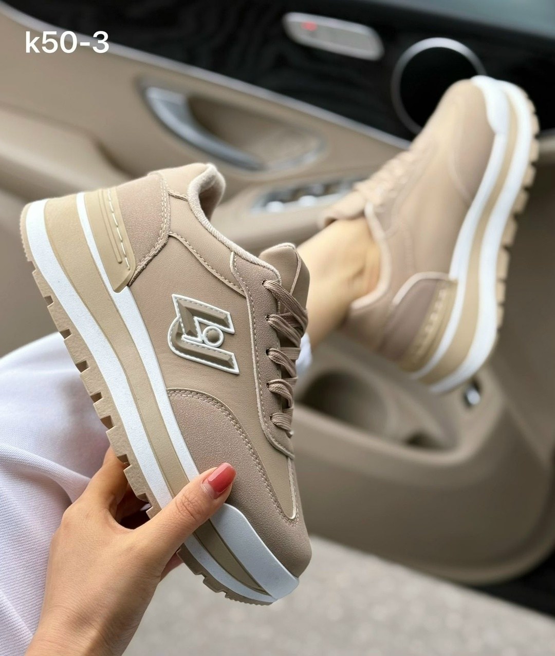 женские кроссовки,,бежевые кроссовки,кроссовки модные,женские обуви