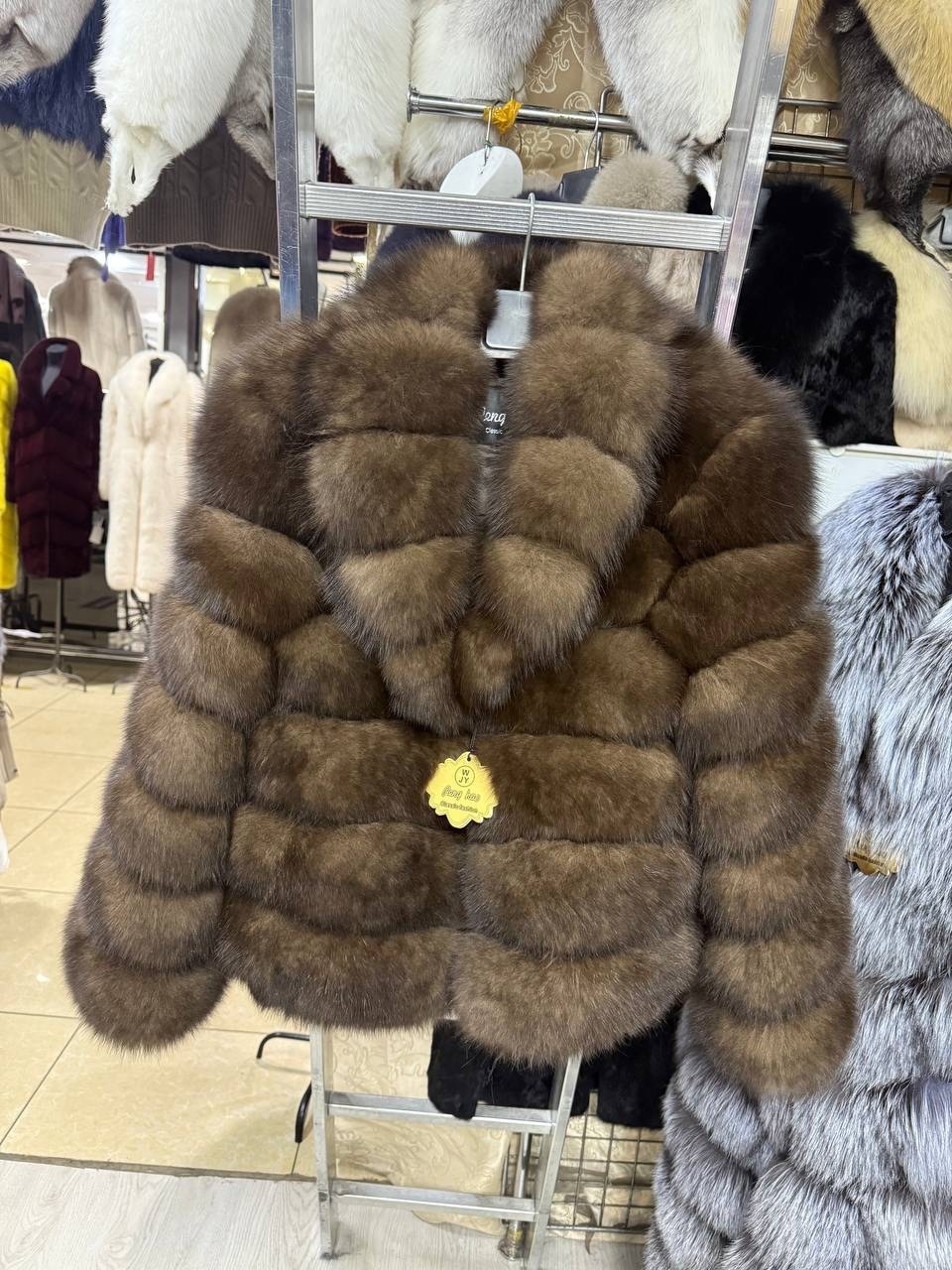 шуба песец,шуба из песца,женская шуба из натурального лисьего меха,шуба песец трансформер серая,шуба песец daniel furs