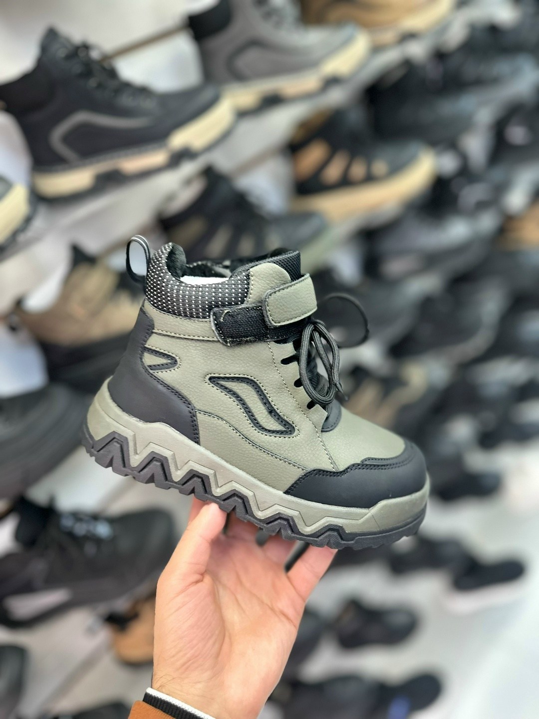 зимние ботинки детские,ботинки,,демисезонные ботинки,детская