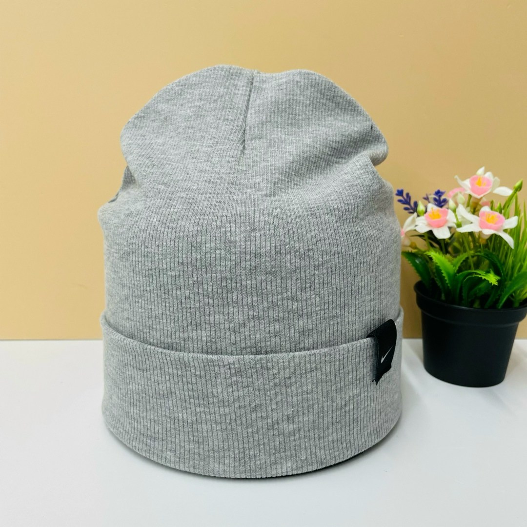 шапка,шапка трикотажная,шапка демисезонная,шапка двойная,шапка унисекс