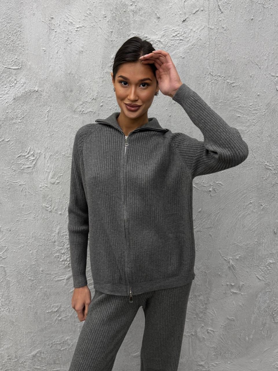 костюм трикотажный,женская кофта,вязаные кардиганы,костюмы комплекты,костюмы женский