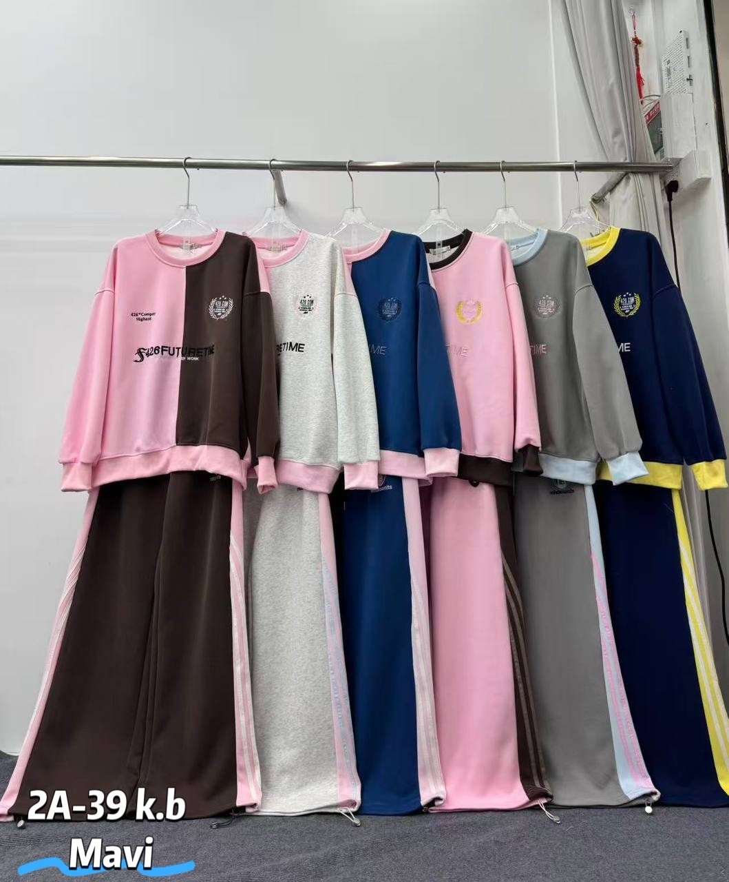 спортивные брюки,спортивные штаны,штаны оверсайз,брюки модные,спортивные женские штаны