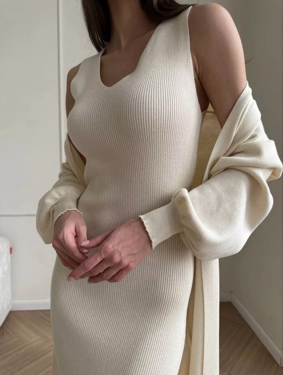 элегантные кардиганы,платье лапша с кардиганом,комплект кардиган длинный оверсайз и платье,платье лапша длинное с кардиганом,кардиган женский