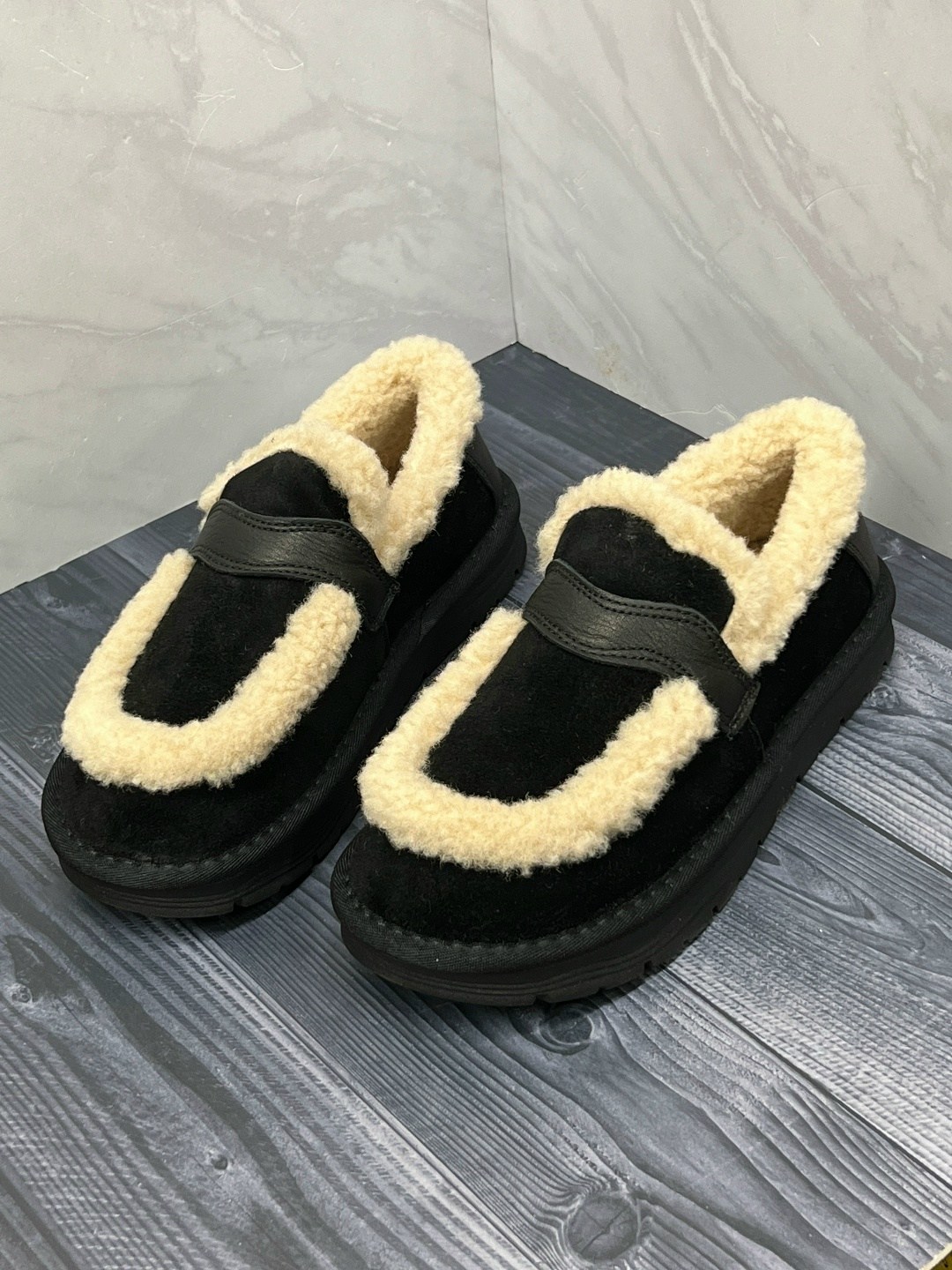 ,зимняя женская ,лоферы с мехам,женская ,меховые лоферы