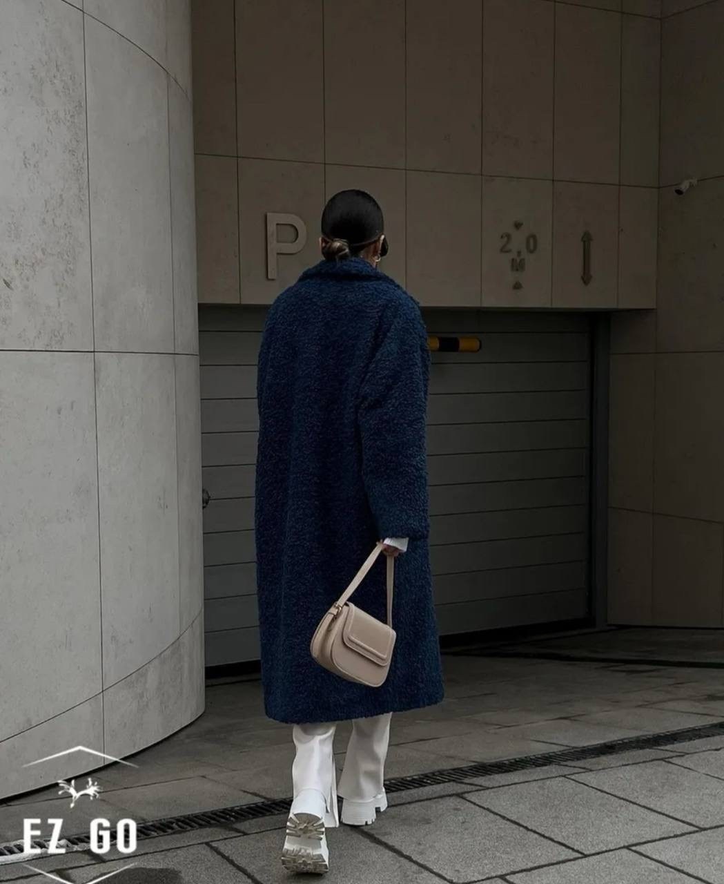 пальто из искусственного меха,бордовая шуба,пальто оверсайз,меховое пальто,бордовое пальто