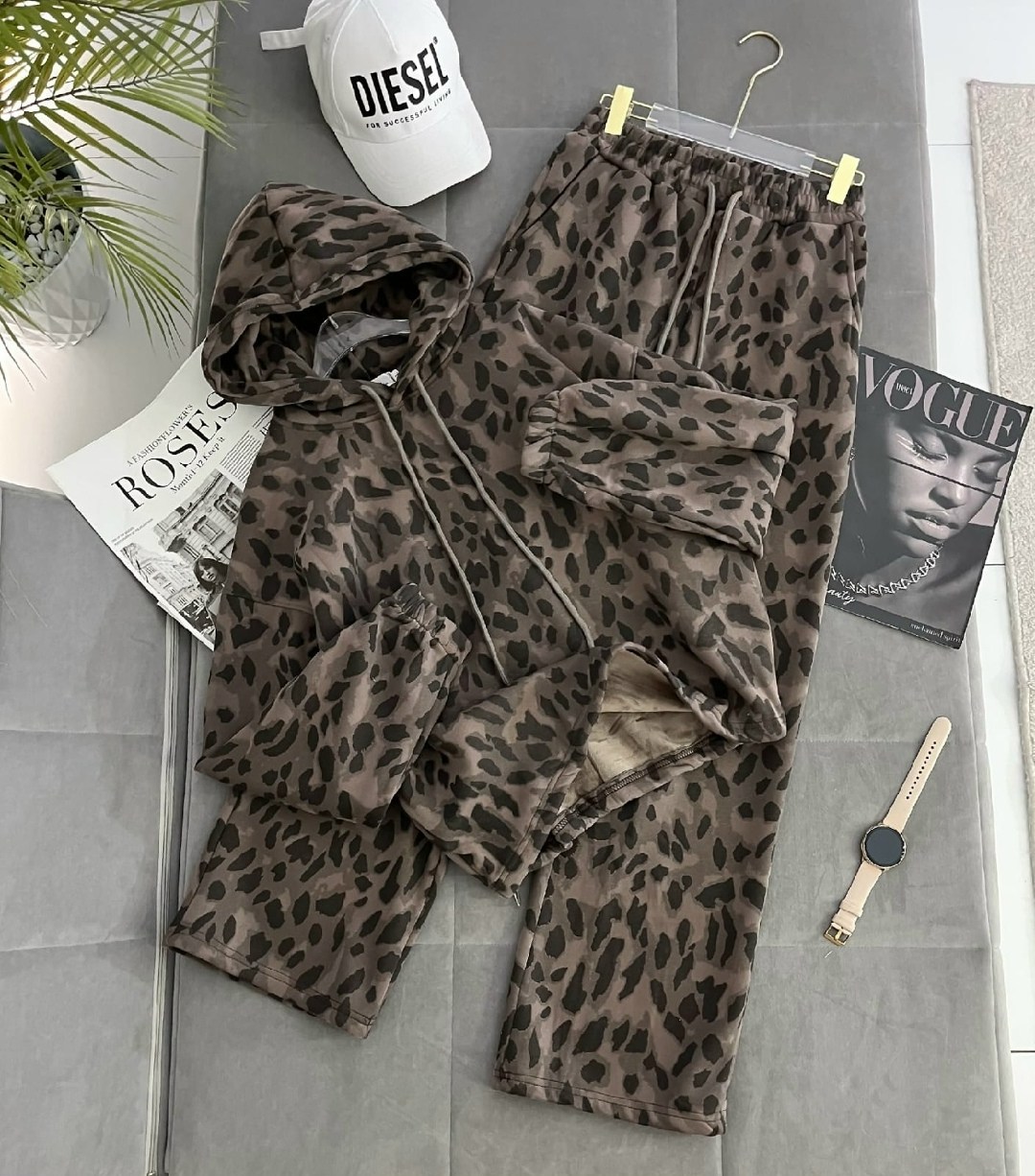 леопардовые костюмы,костюм с принтом,костюм на флисе,теплый костюм,костюмы женские