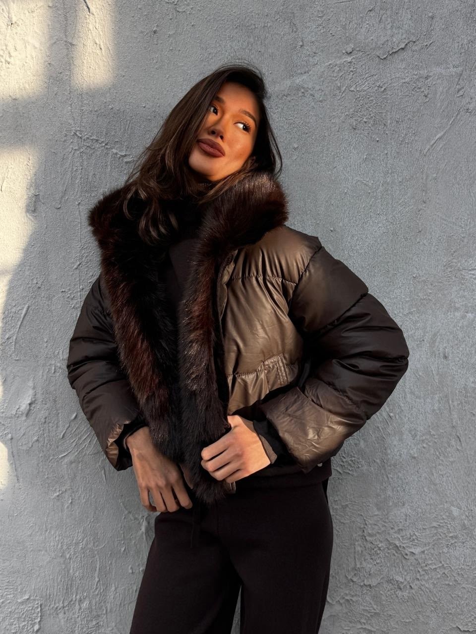 короткий пуховик,пуховики с мехом,короткий пуховик женский,пуховики с натуральным мехом,женские пуховики