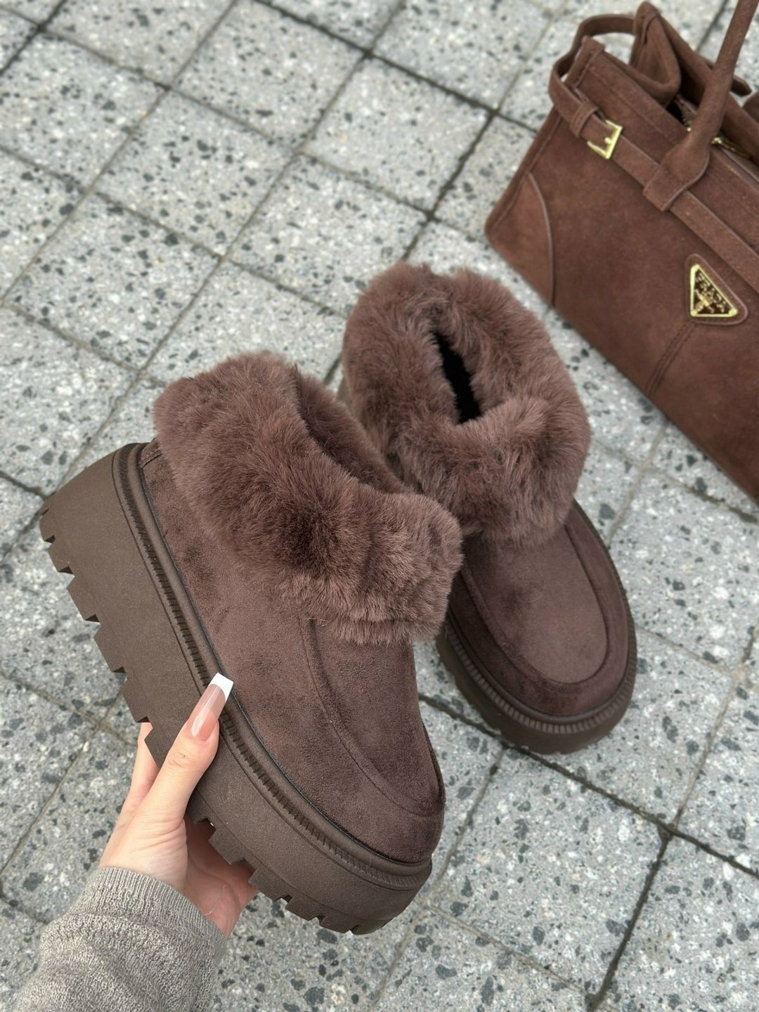 ,женские угги,женская зимняя ,женская ,женские угги зимние