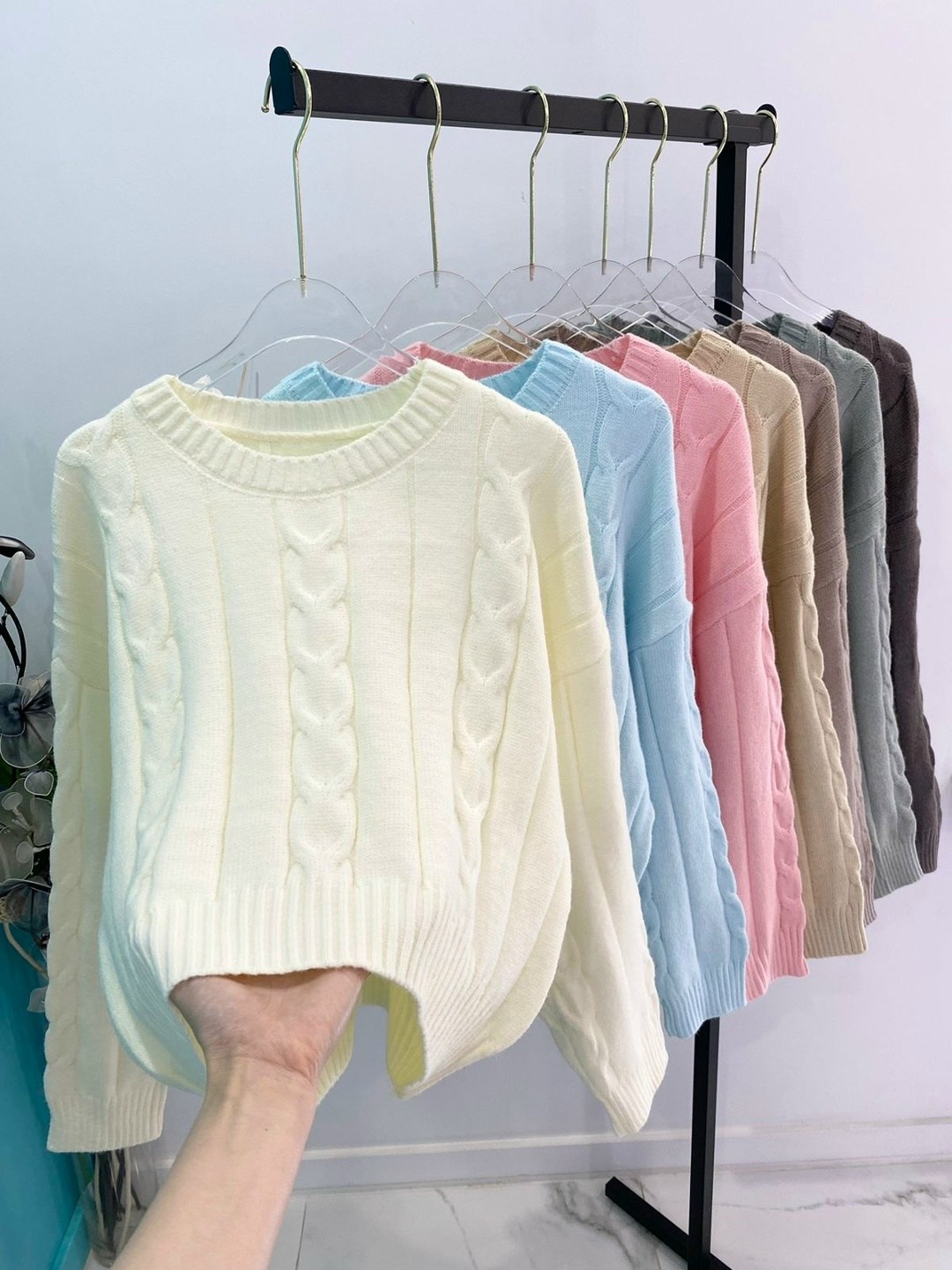 свитер женский вязаный,свитера женские,модные свитера,свитер для девочек,вязаные свитера