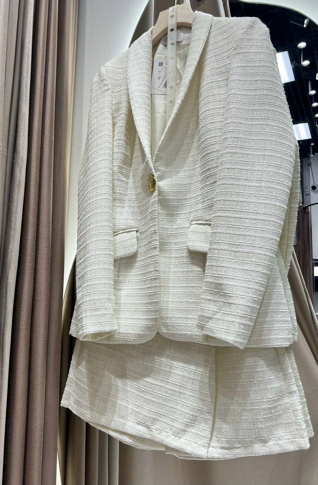 женский твидовый костюм,стильные костюмы,твидовый костюм с юбкой,твидовые костюмы,жакет