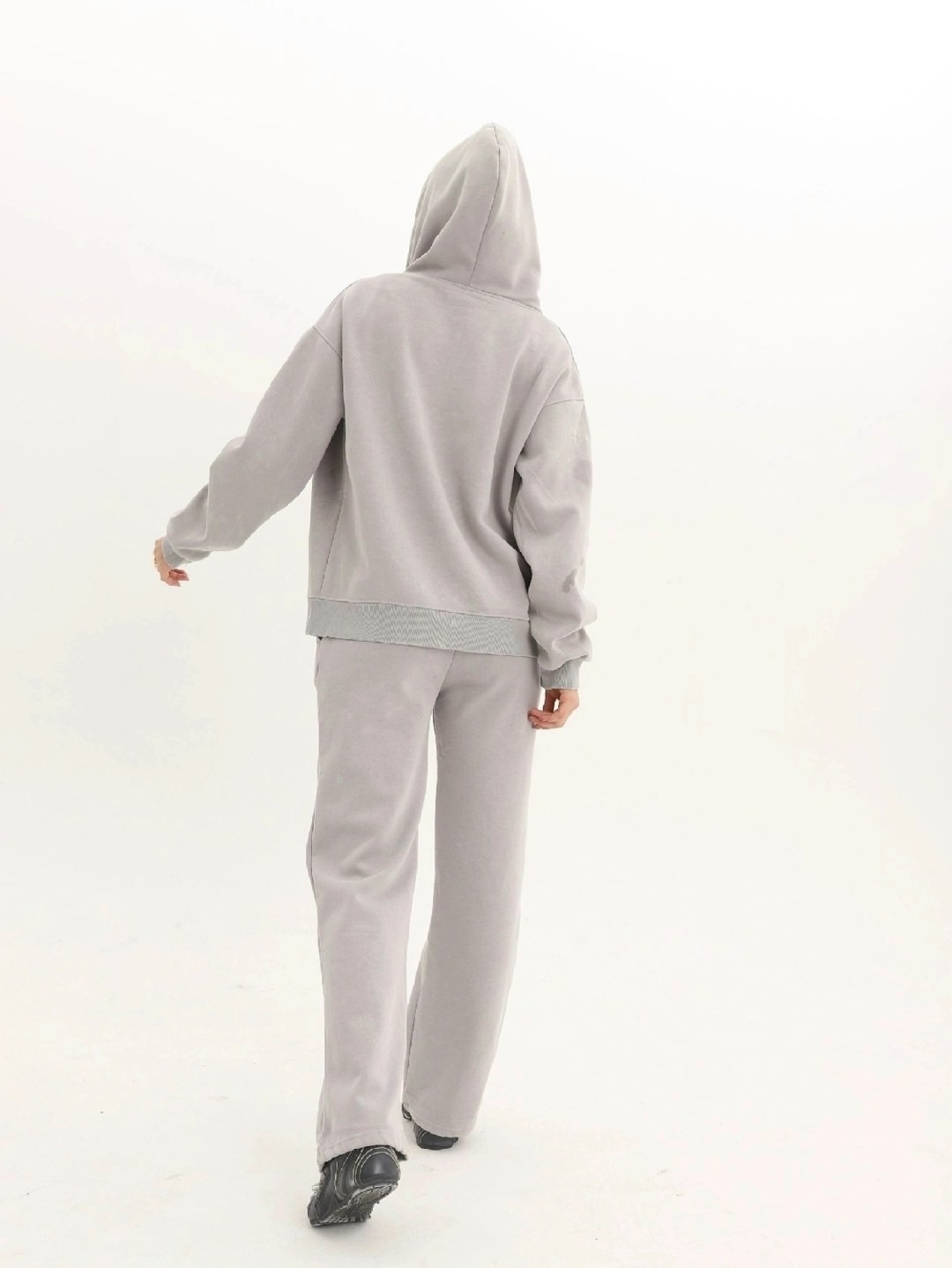 спортивный костюм теплый с начес,костюмы спортивные,женский спортивный костюм,женские костюмы,серый костюм женский