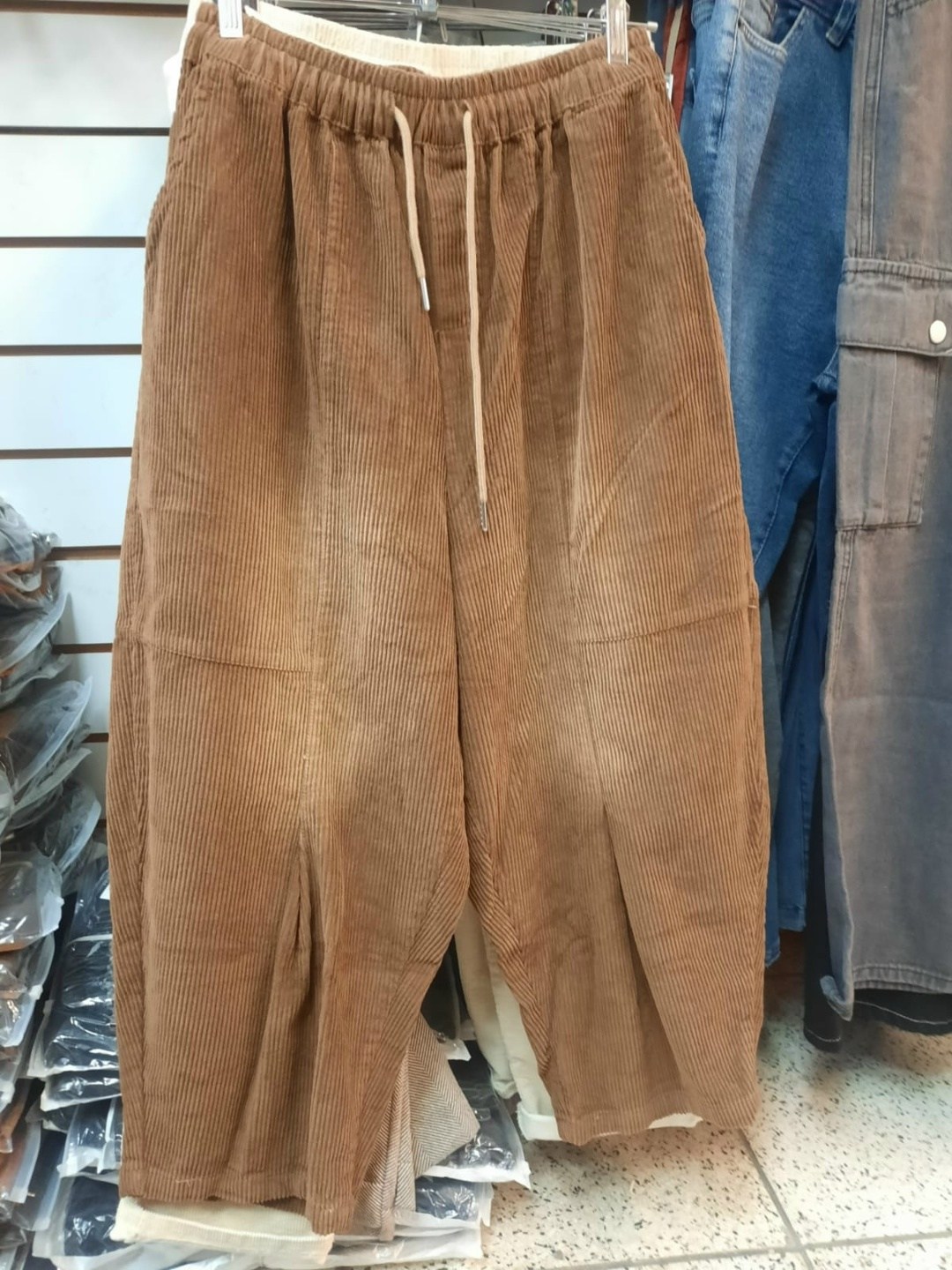 женские вельветовые брюки,вельветовые брюки,вельветовые укороченные брюки,вельветовые штаны карго,вельветовые штаны