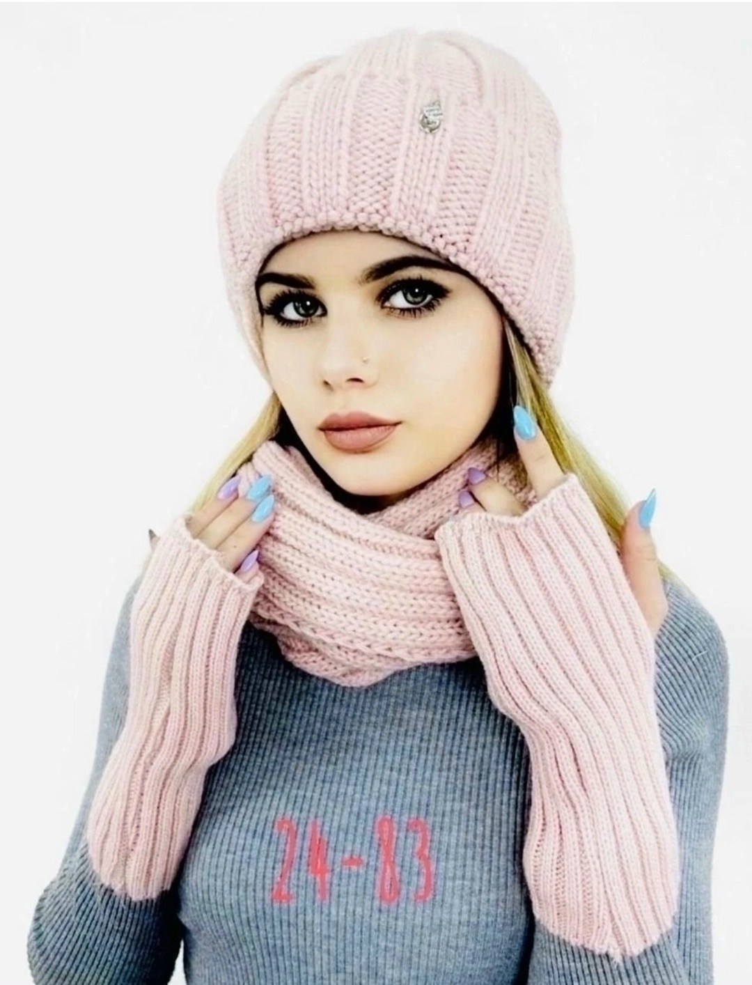 комплект шапки,женская вязаная шапка,женский вязаный комплект,шапка шарф комплект,комплект шапка и хомут женский двухцветный