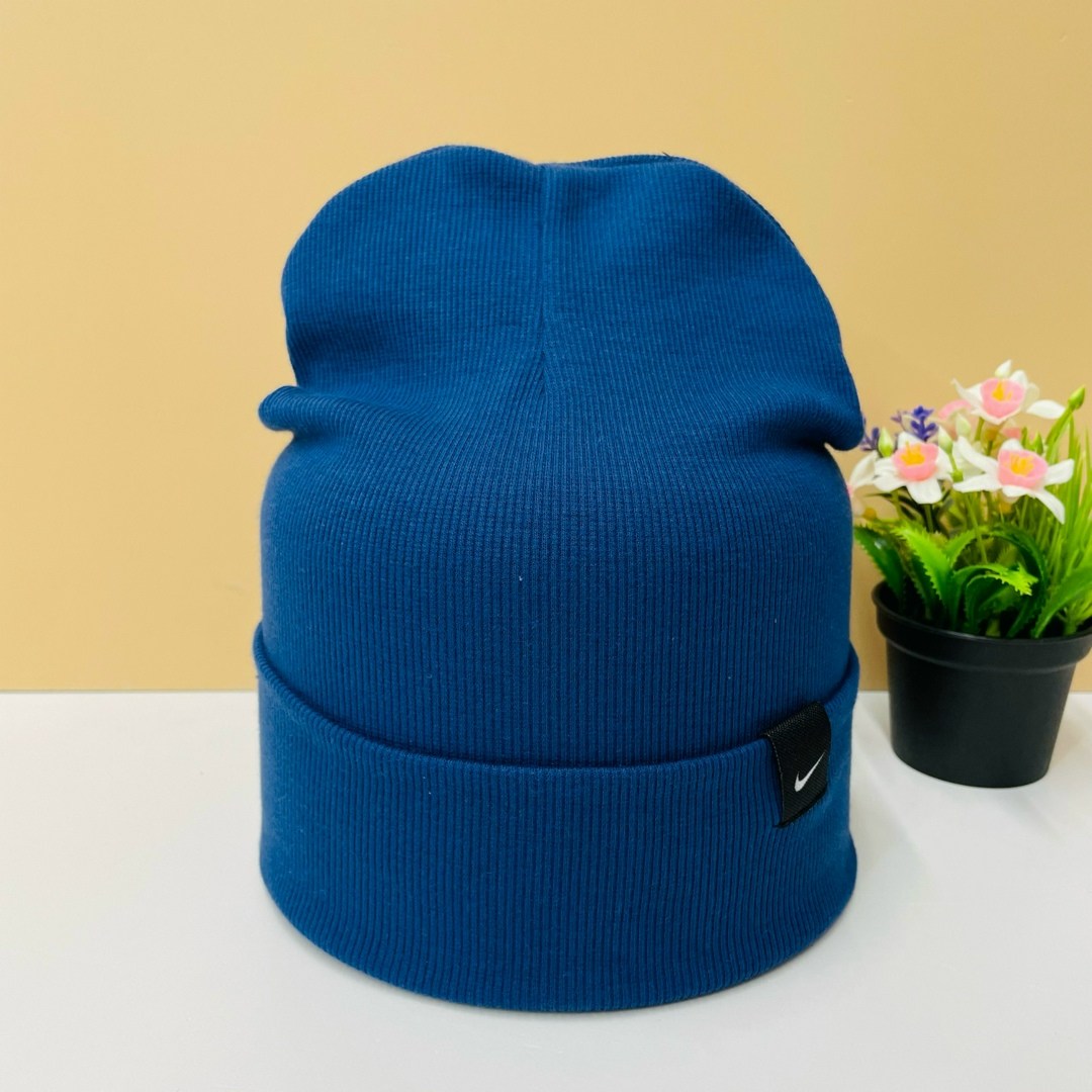 шапка,шапка трикотажная,шапка демисезонная,шапка двойная,шапка унисекс