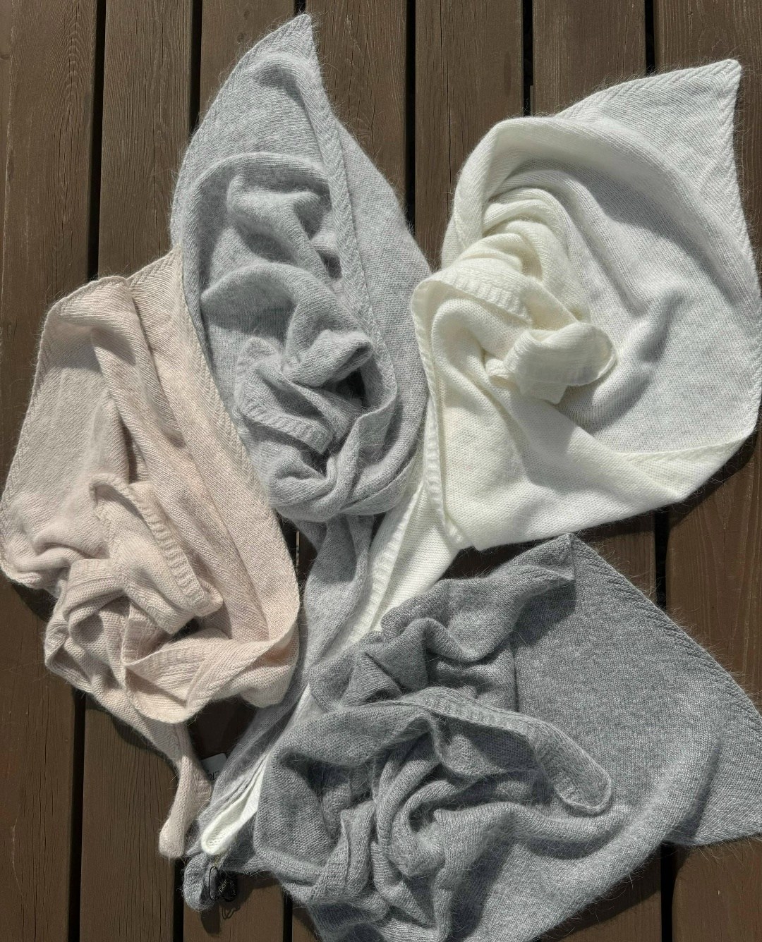 косынка фабрика оренбургских пуховых платков,пуховый платок оренбург шарф,косынка платок,зимняя косынка,платок косынка кашемир