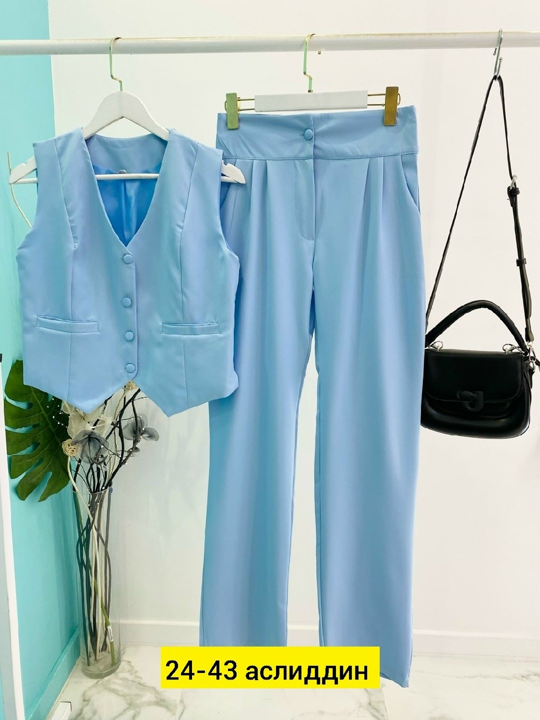 элегантный брючный костюм,брючные костюмы женские,женские костюмы,брючный костюм женский с жилеткой,брючный костюм с жилеткой