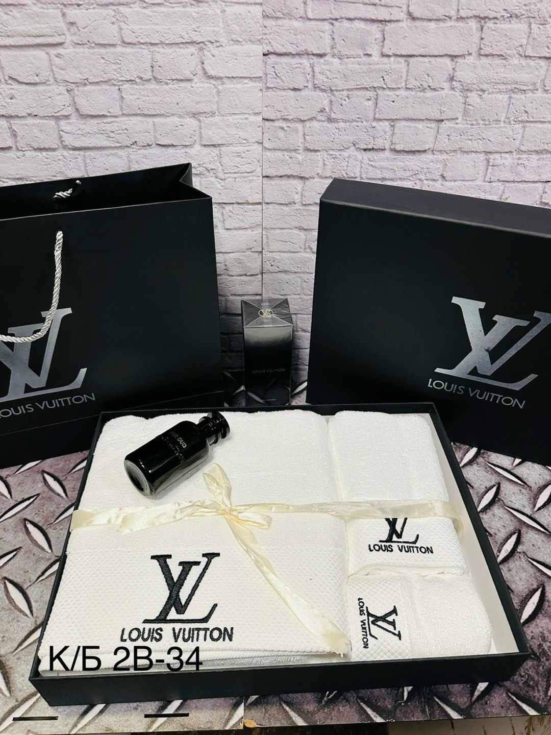 полотенце луи виттон,комплект из трех полотенец,набор полотенец,полотенца подарочная,полотенца для рук