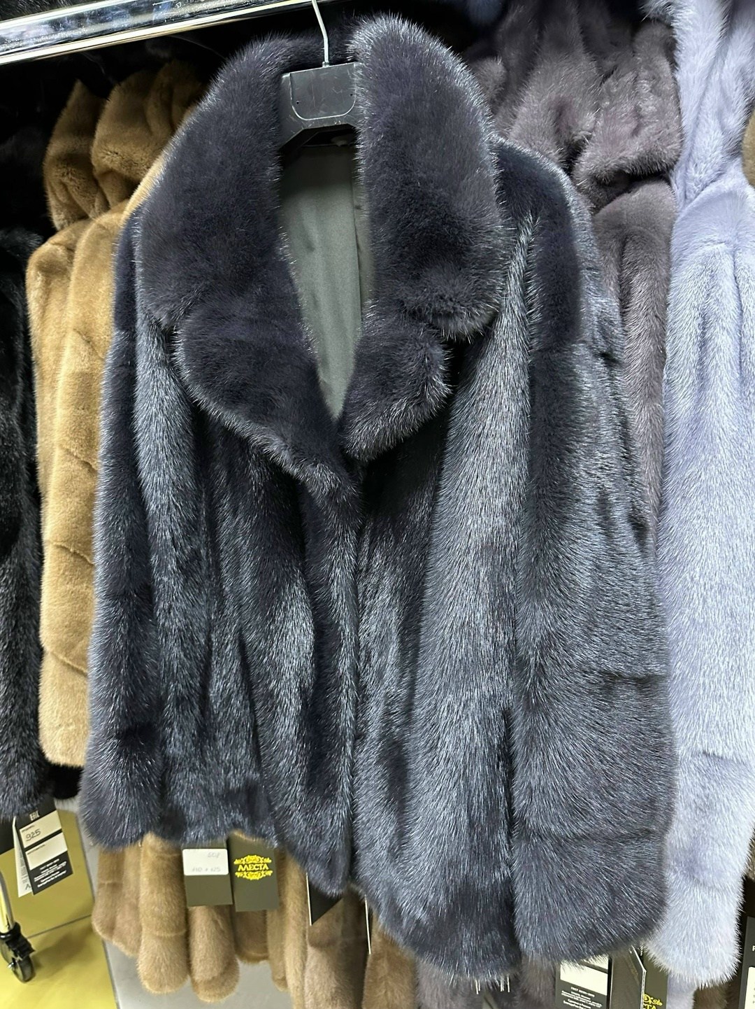 шубы норковые,шубка,шуба норковая с капюшоном,шуба из меха норки,шуба норка