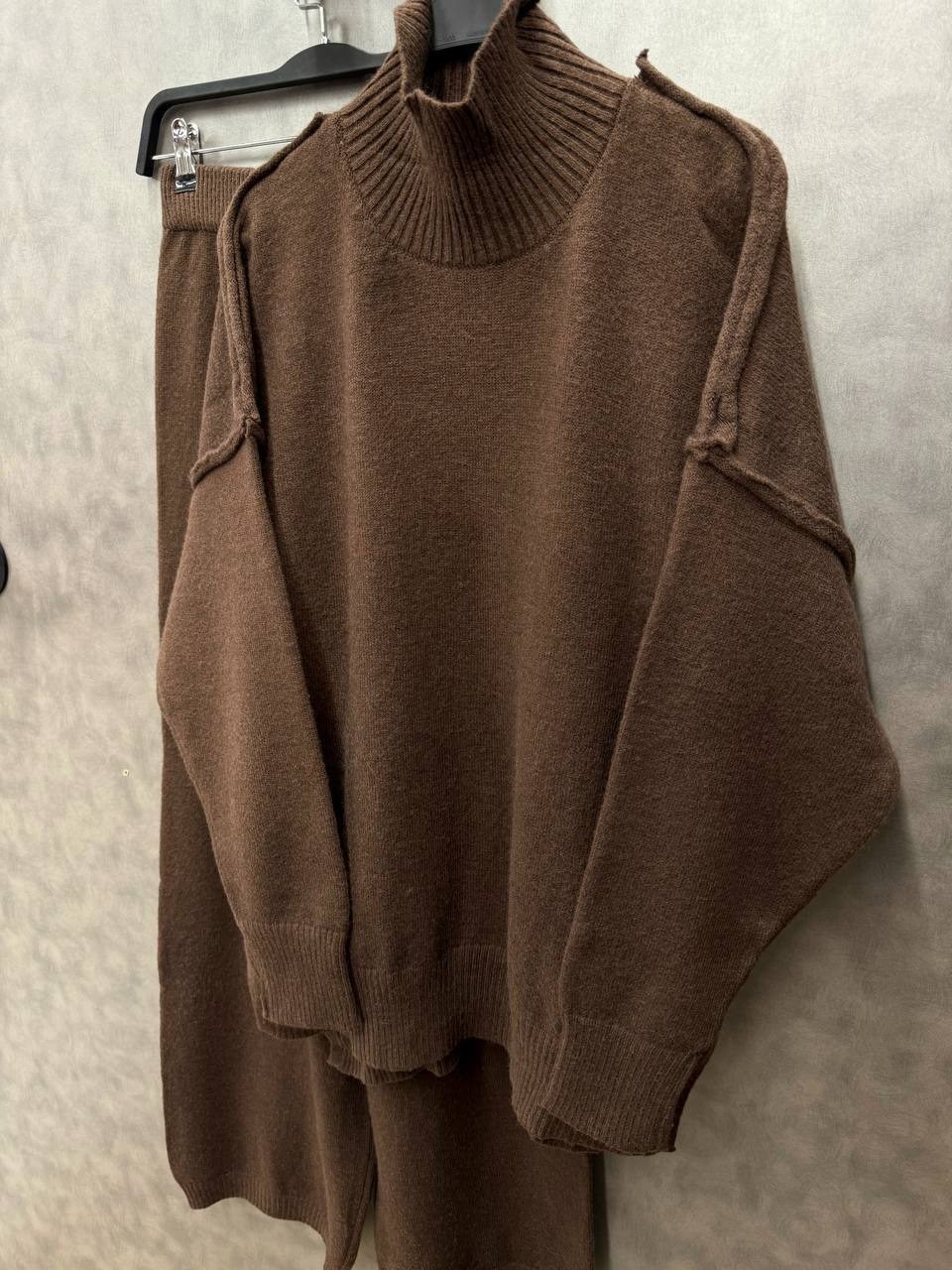 костюм вязаный теплый с брюками modis shop,вязаный брючный костюм,теплый трикотажный костюм,вязаный костюм с брюками теплый,вязаные брюки