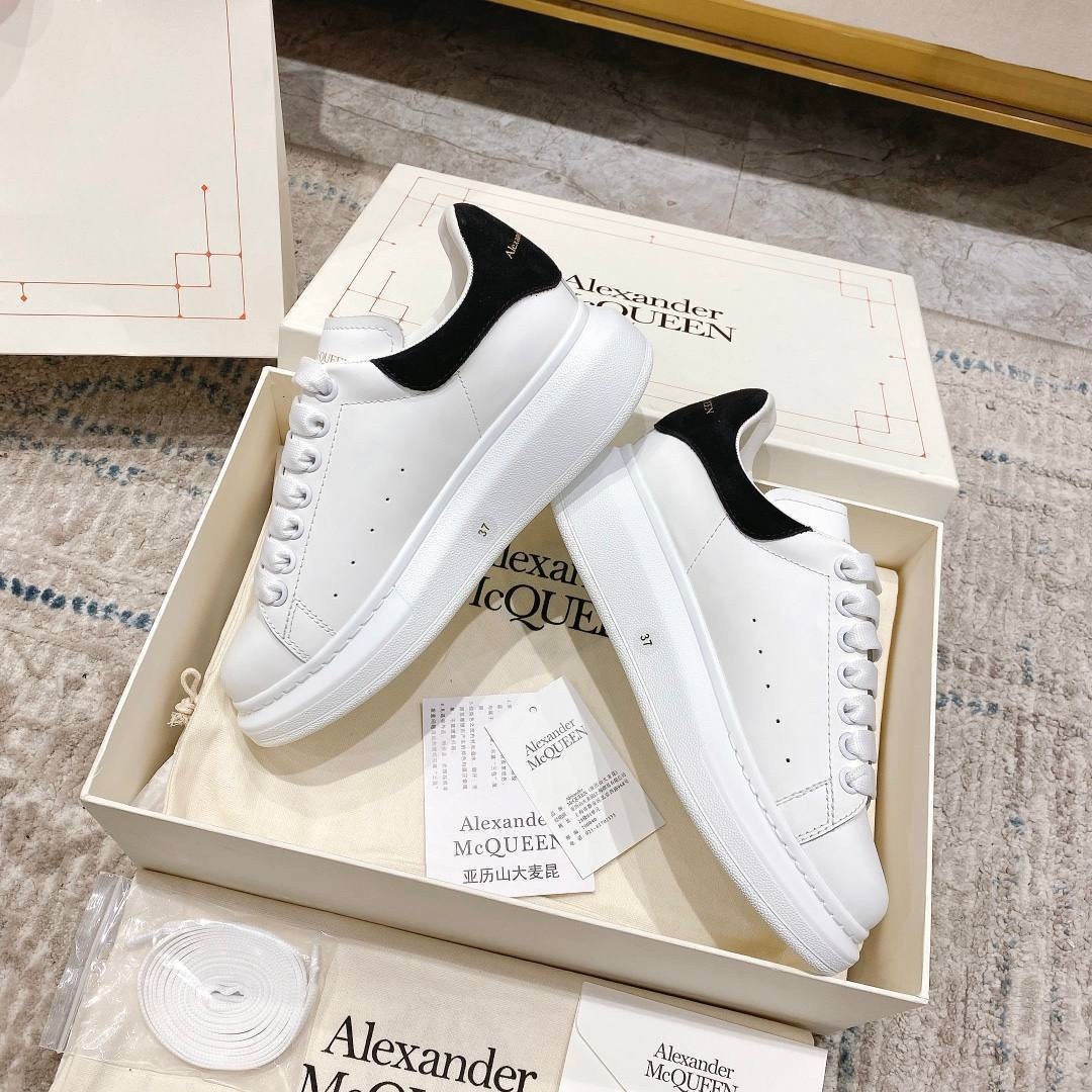 кеды alexander mcqueen,кроссовки alexander mcqueen,alexander mcqueen кроссовки мужские белые,кроссовки женские alexander mcqueen,mcqueen кроссовки женские