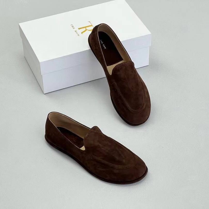 лоферы модные,,замшевые лоферы,лоферы женские,loro piana лоферы