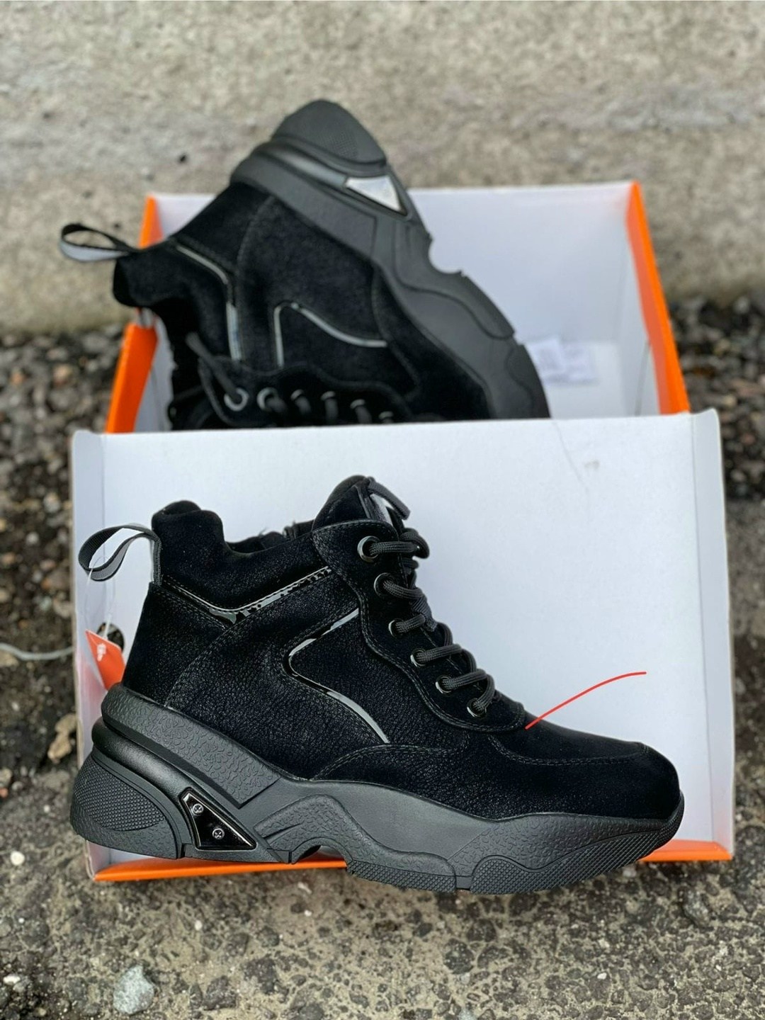 ,кроссовки женскиe,кроссовки черные,массивные кроссовки,зимние кроссовки