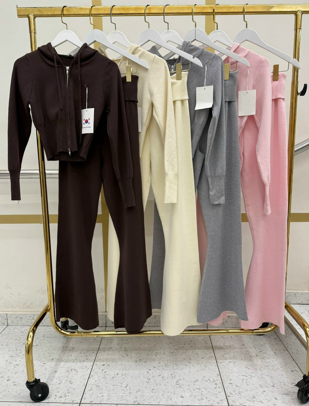 трикотажные костюмы,трикотажные костюмы женские,вязаные костюмы,женский трикотажный комплект,женский вязаный костюм