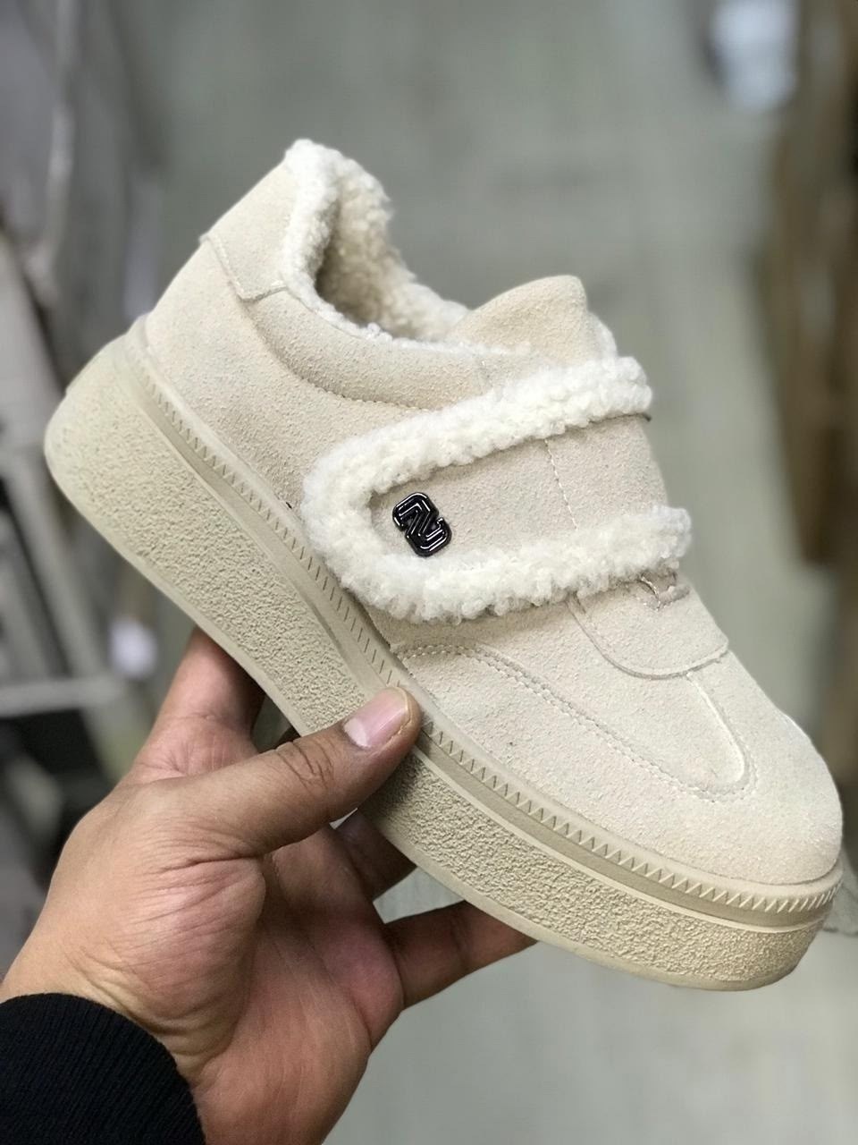 ,женская ,зимняя женская ,женские угги,зимняя