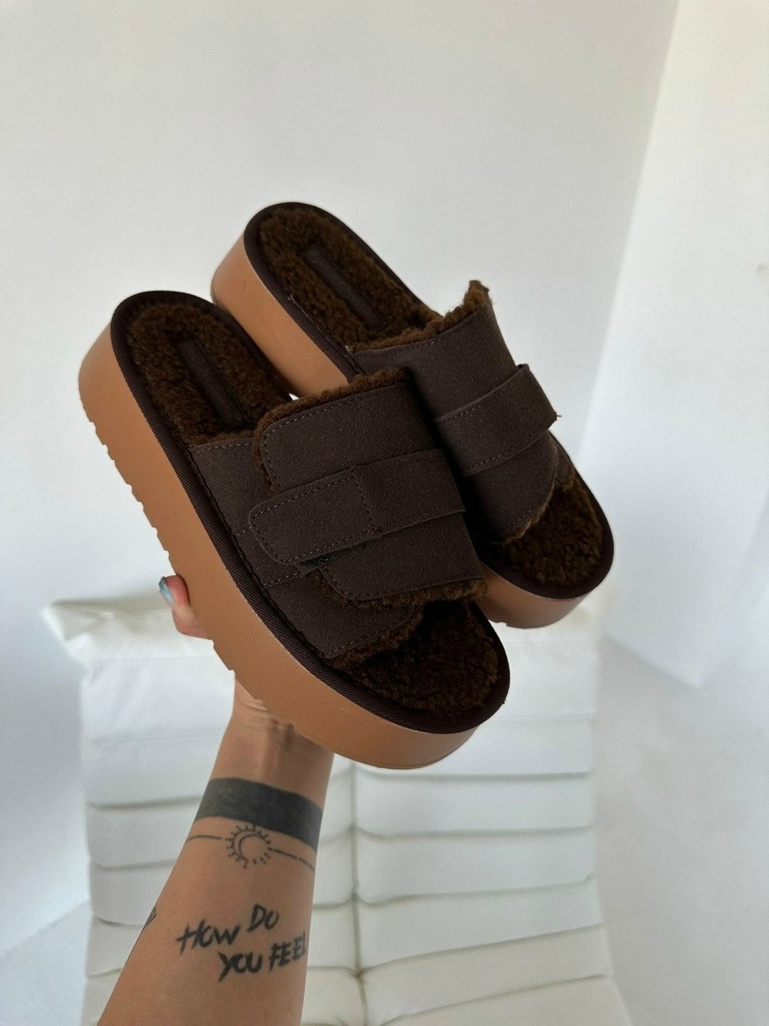 ,тапочки модные,женские тапочки,женские шлепанцы,тапочки домашние