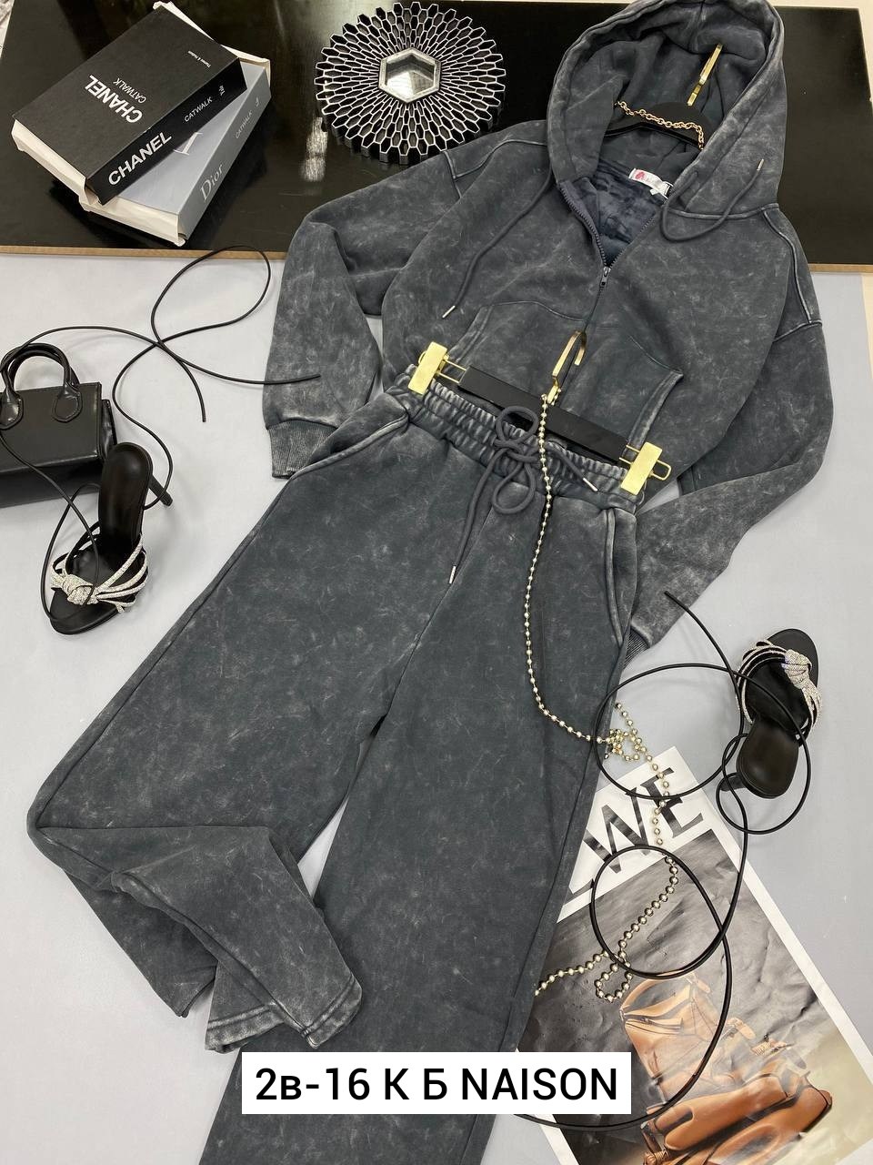 костюм на флисе,стильные костюмы,спортивные костюмы женские,cпортивный костюм велюровый,костюм велюровый