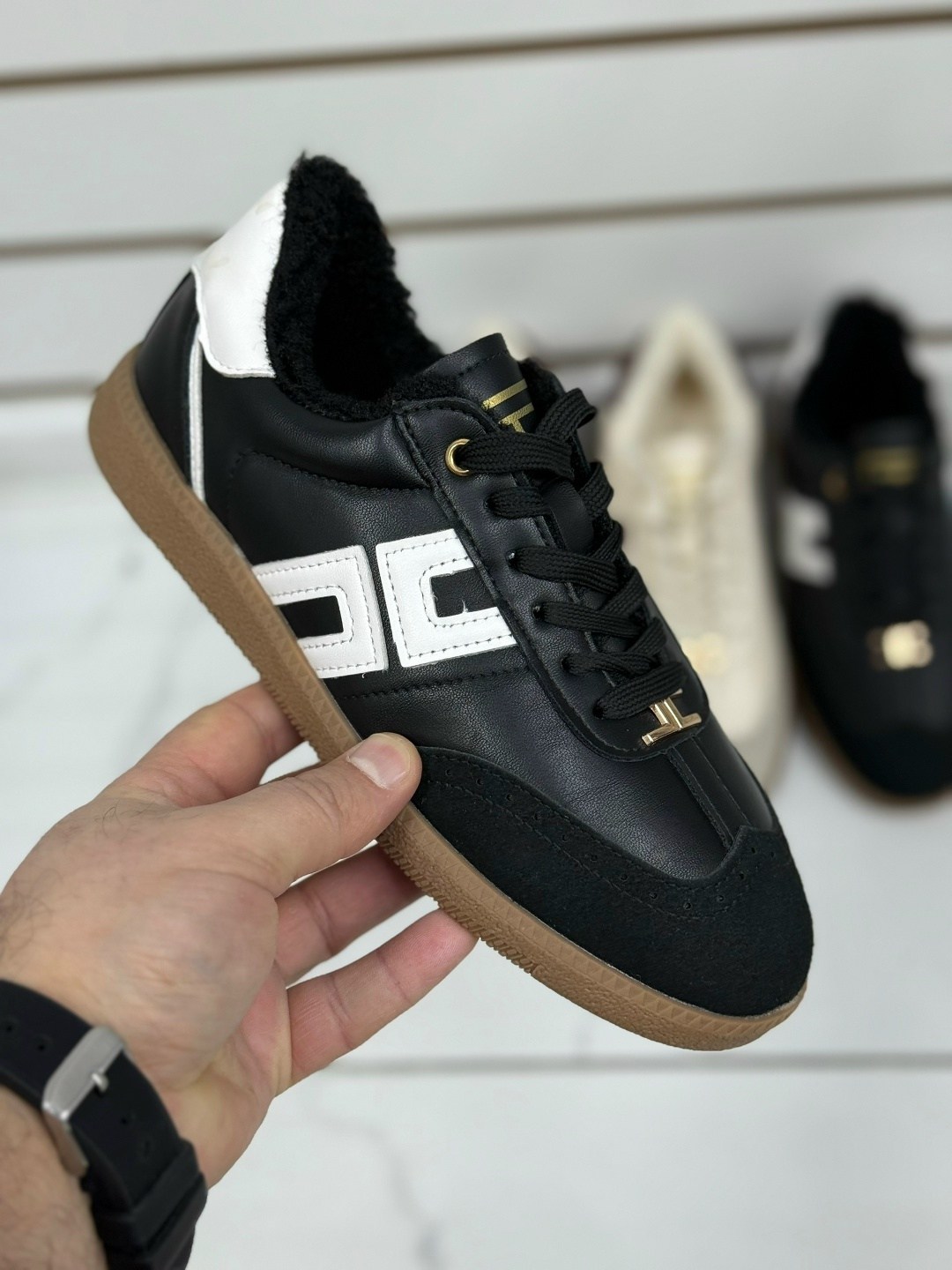 ,обуви,fendi кроссовки, женская,кроссовки кеды