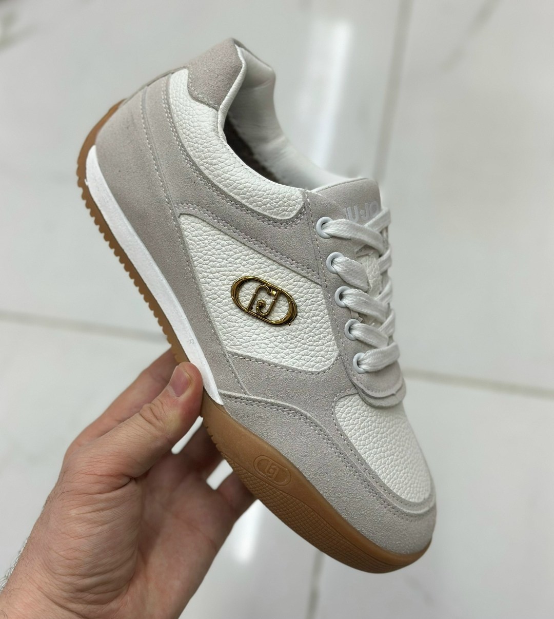 ,спортивная ,женские кроссовки,повседневные кроссовки, женская