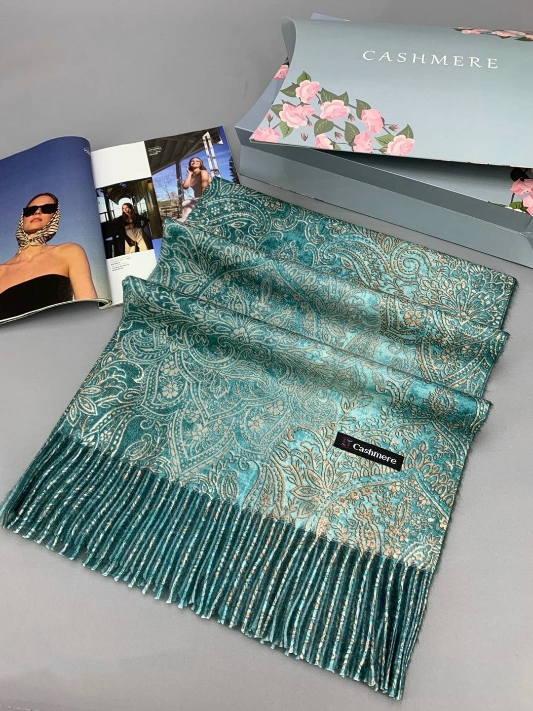 кашемировый палантин,девушка,палантин кашемировый шарф зимний,платки шарф,женские платки