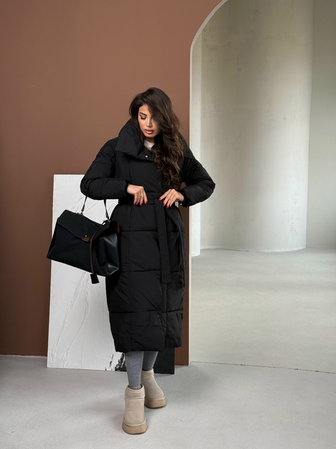 удлиненный зимний пуховик,удлиненный пуховик,пуховик с капюшоном,пуховик зимний,пуховик