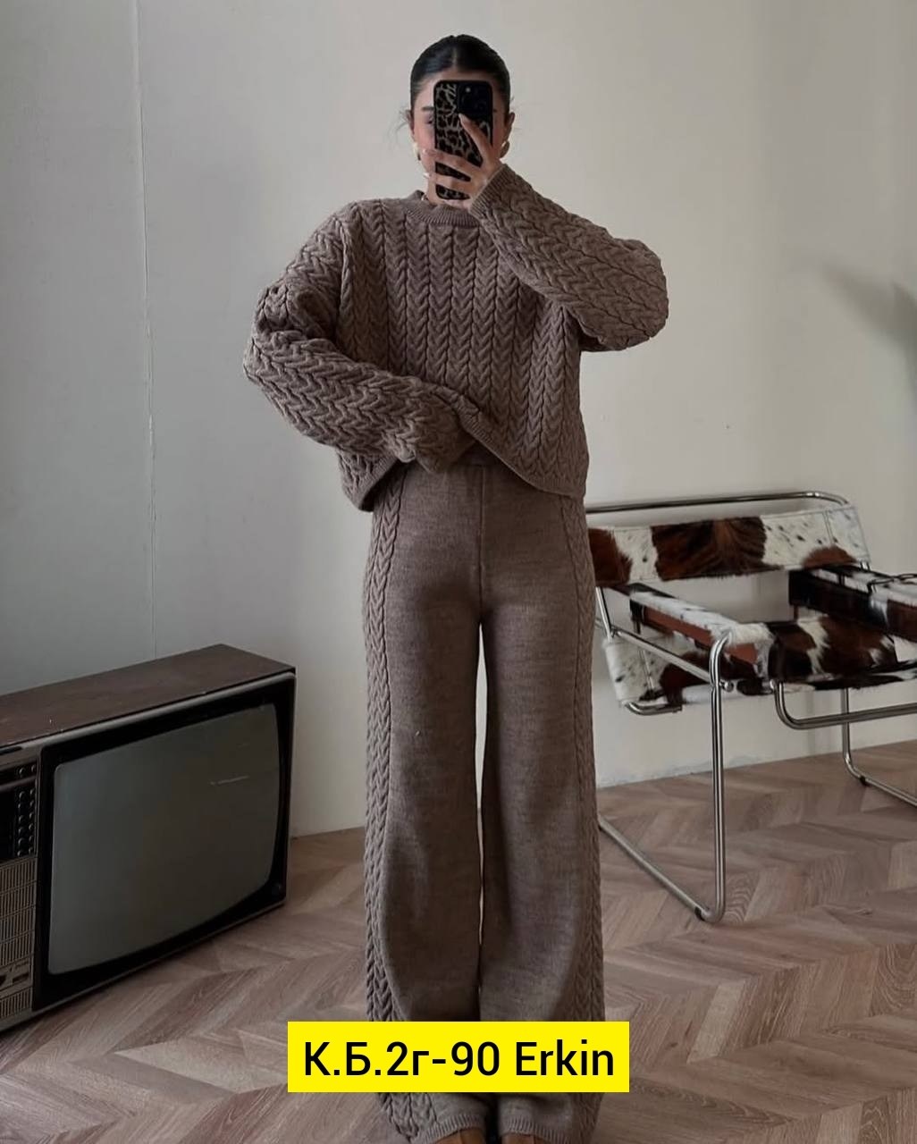 костюм женский вязаный,вязаные костюмы,вязаный брючный костюм,трикотажные костюмы,костюм брючный теплый вязаный