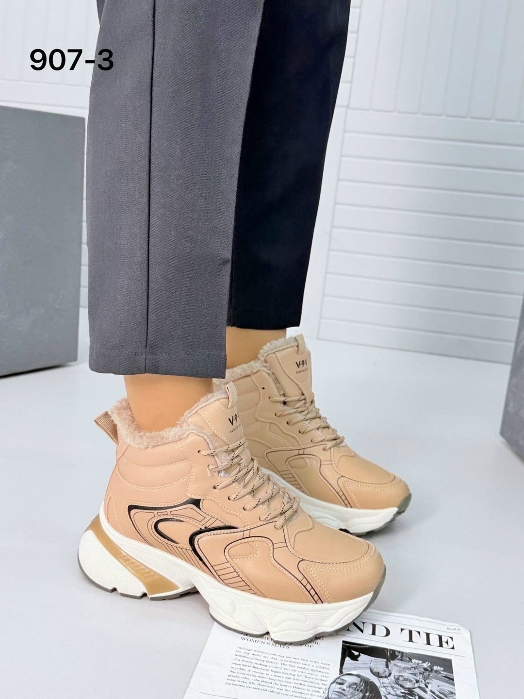 женские кроссовки,,женские зимние кроссовки,кроссовки бежевые,теплые кроссовки