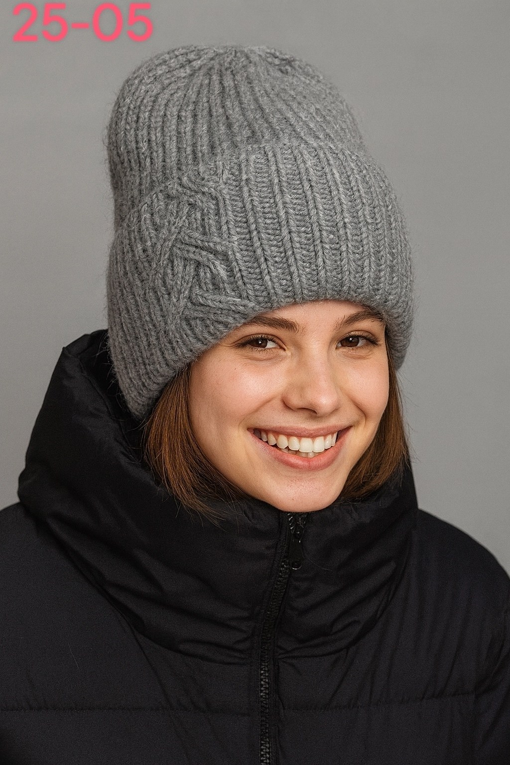 шапка женская,шапка бини женская,женская вязаная шапка,вязаная шапка,шапка с отворотом