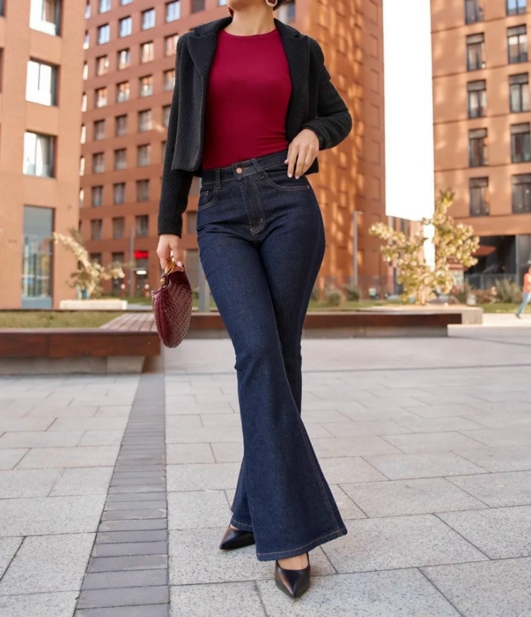 джинсы женские клеш,джинсы женские с высокой посадкой клеш,женские джинсы,образ с джинсами клеш