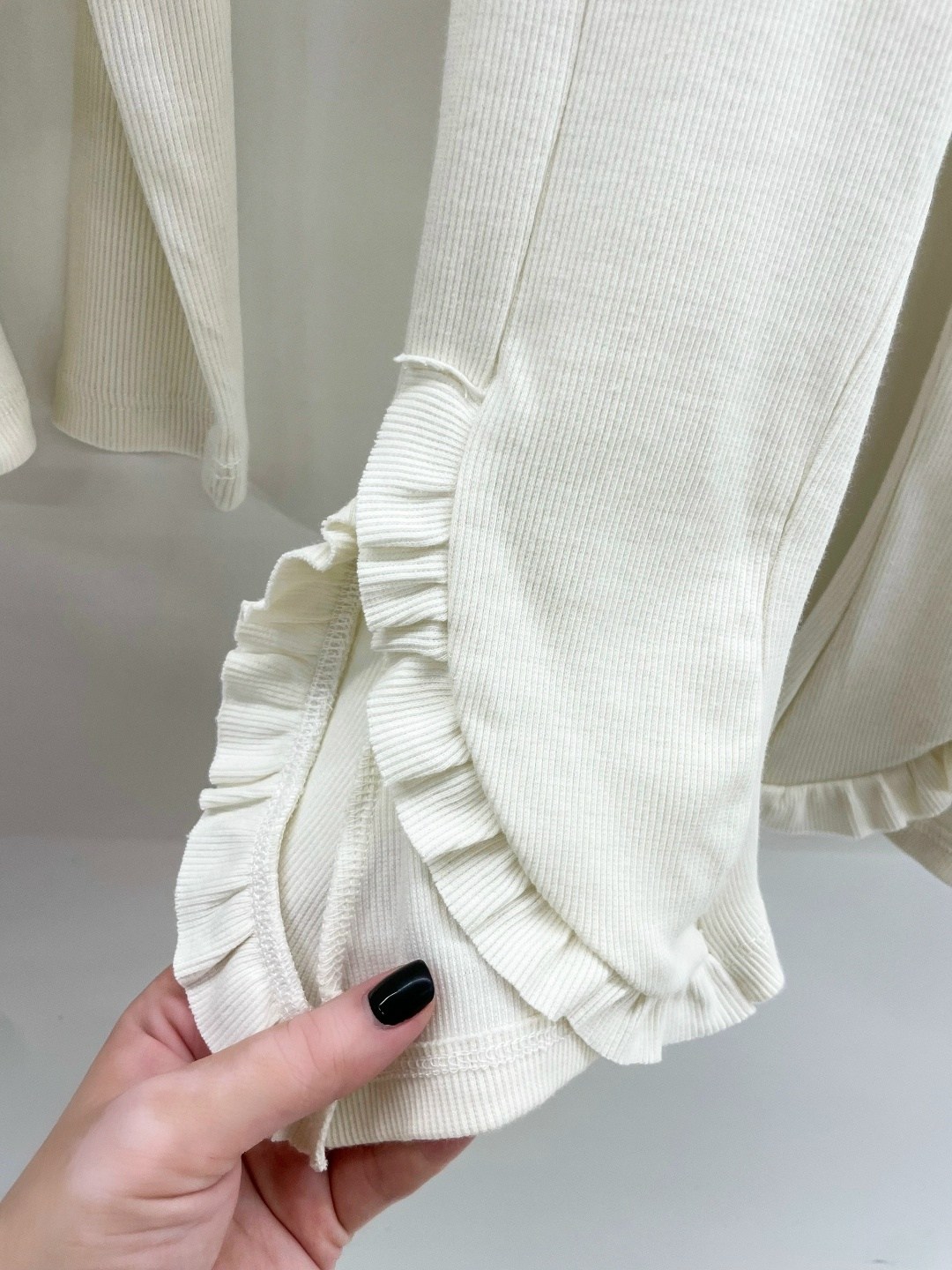 костюмы комплекты,комплект одежды,костюмчик,комплект одежды для девочек,детские комплекты