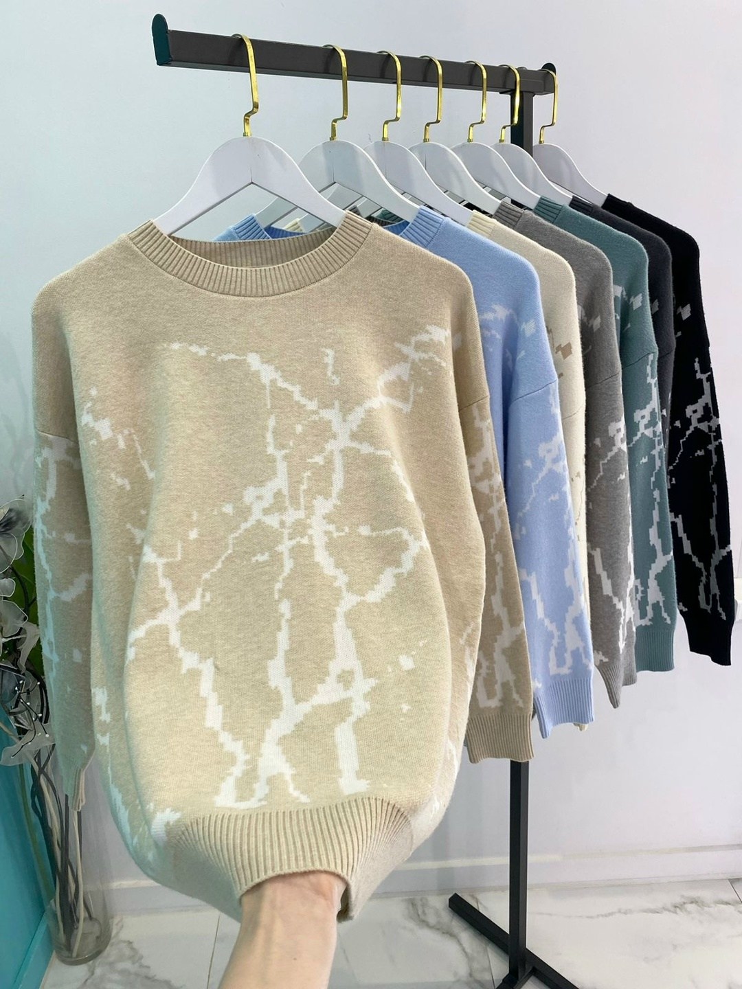 свитер с принтом,свитера женские,свитер,модный свитер,кофта женская