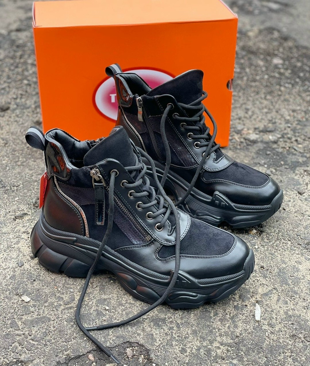 ,кроссовки женскиe,кроссовки женские зимние,зимние кроссовки,массивные кроссовки