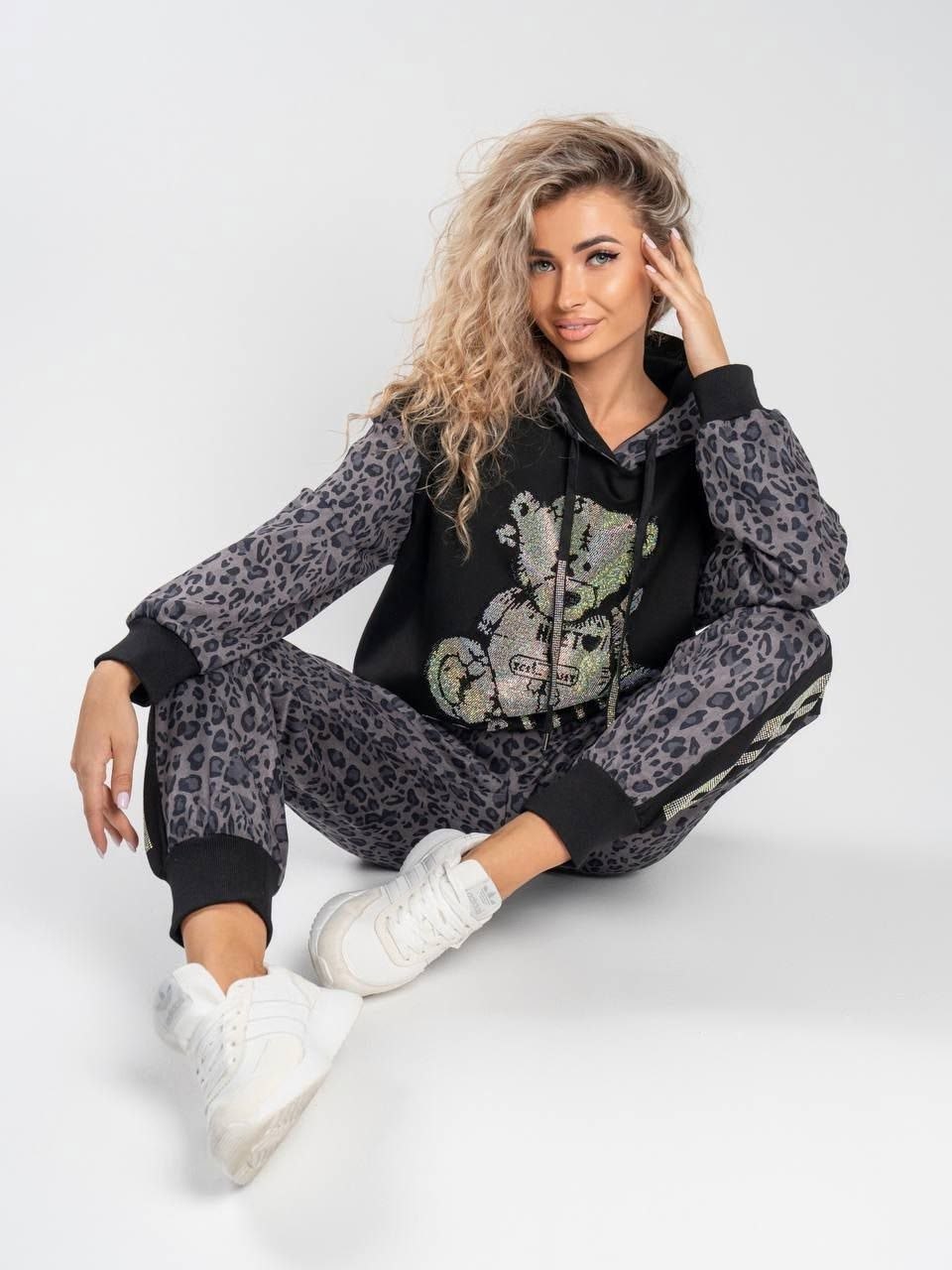 костюм женский к,спортивные костюмы женские,стильные костюмы,спортивные костюм,леопардовые костюмы