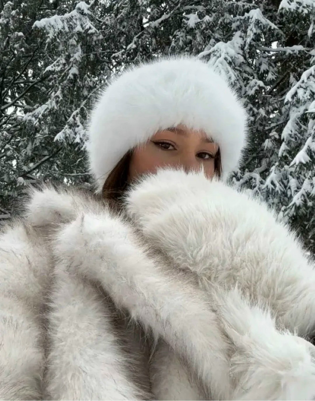 шуба белая,шуба искусственная,шуба из эко меха,меховое пальто,женская шуба