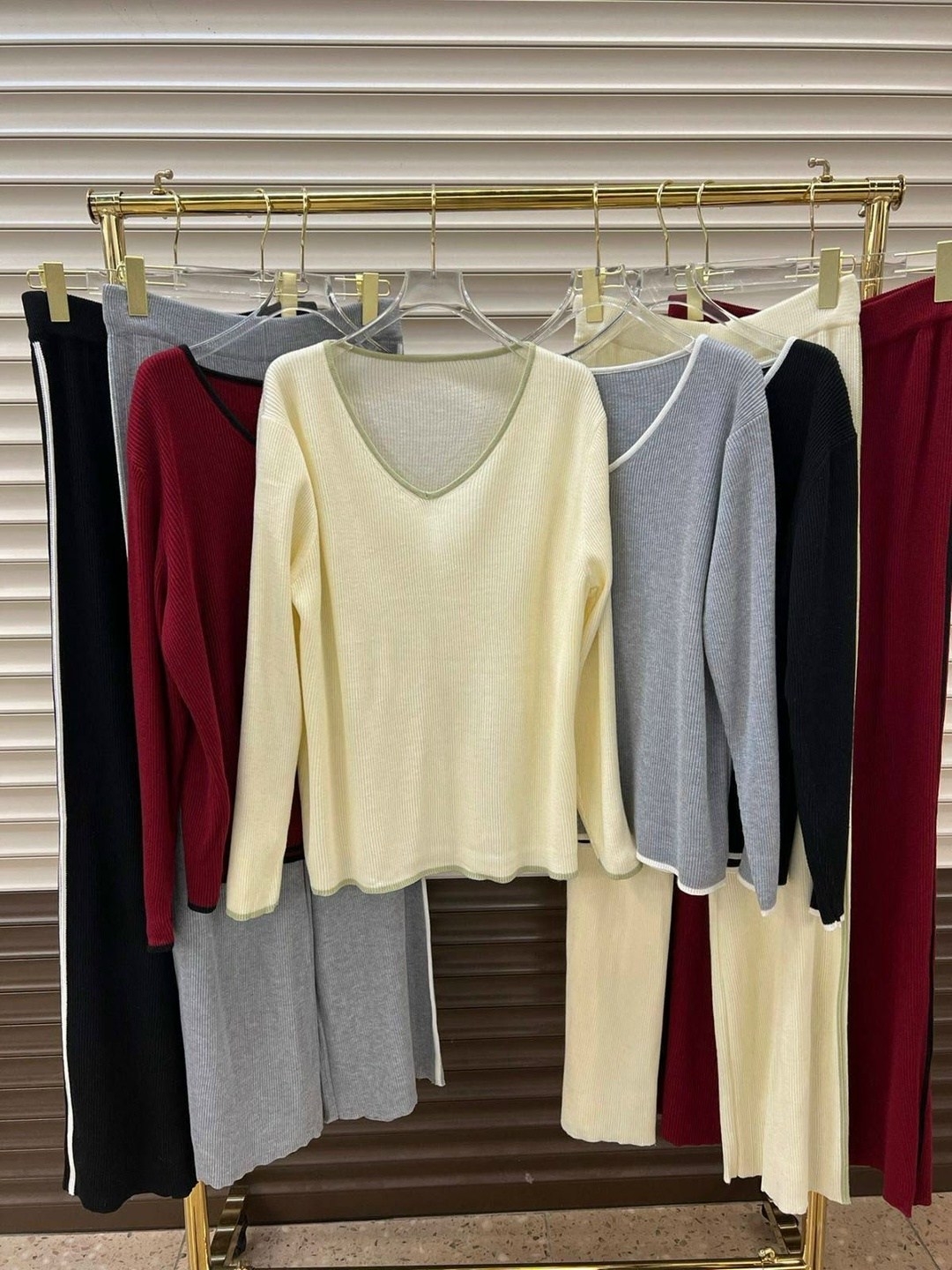 трикотажные костюмы,вязаные костюмы,женский вязаный костюм,костюмы женские брючные,женский трикотажный костюм