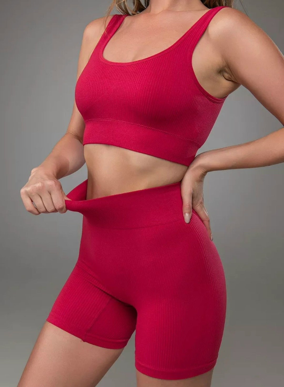 костюм топ и велосипедки,костюм для фитнеса,комплект для фитнеса,спортивные комплекты,спортивные топы