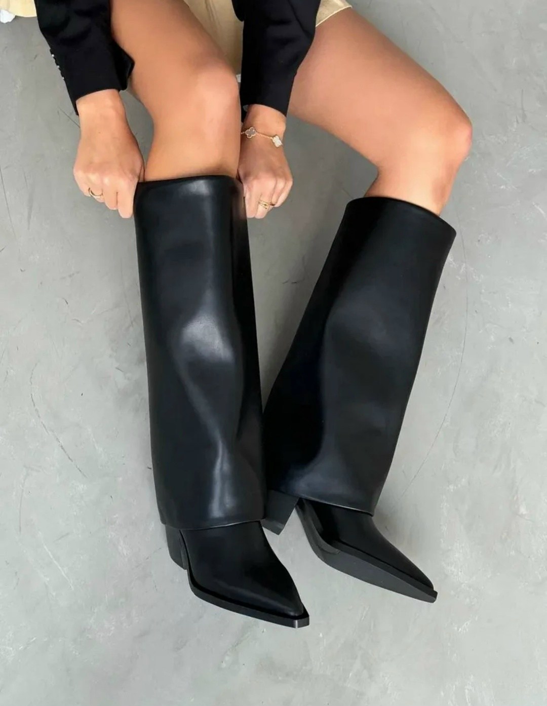 сапоги трубы на каблуке,сапоги трубы на каблуке демисезонные,сапоги демисезонные на каблуке,стильные сапоги,сапоги до колен