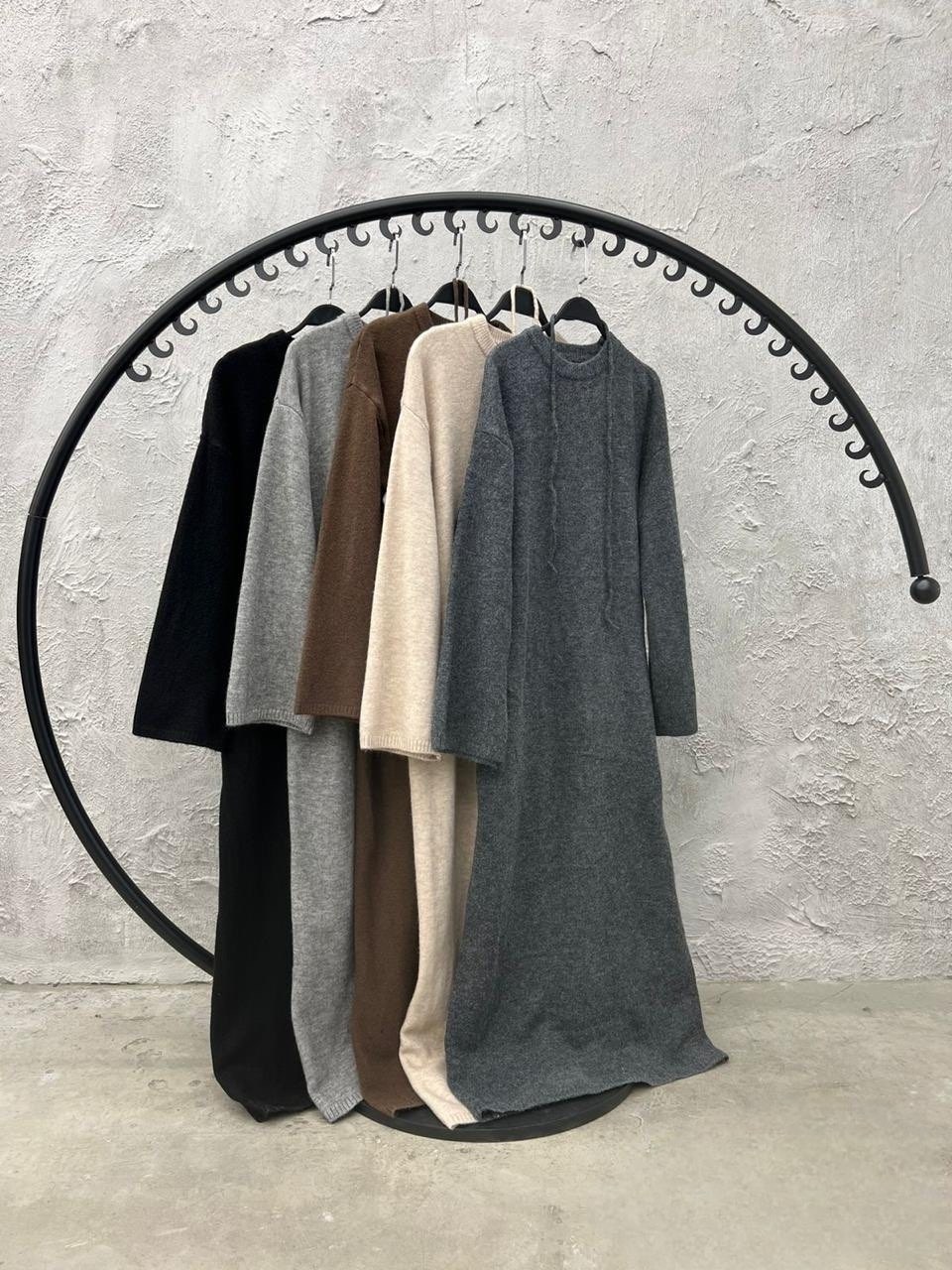 коричневое платье,трикотажное платье,вязаное платье,платье с поясом,длинное вязаное платье