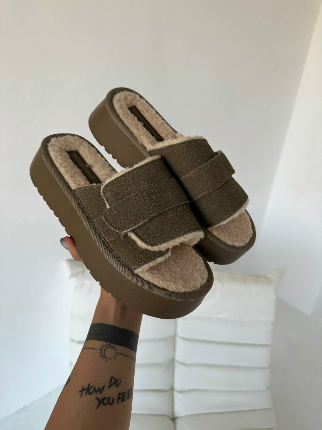 ,тапочки модные,женские тапочки,женские шлепанцы,тапочки домашние